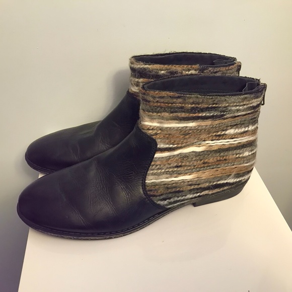 OBO Sending to ThredUp Wed. OTBT Tilton bootie Black leatherw/textile upper. EUC - Picture 7 of 16